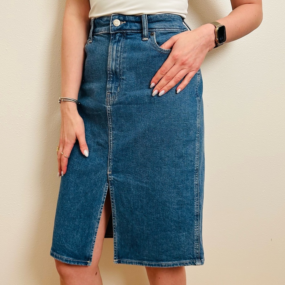 Gap Denim Blue 90s Midi Pencil Skirt